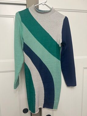 Colorblock Knit Long Sleeve Dress in Teal & Navy